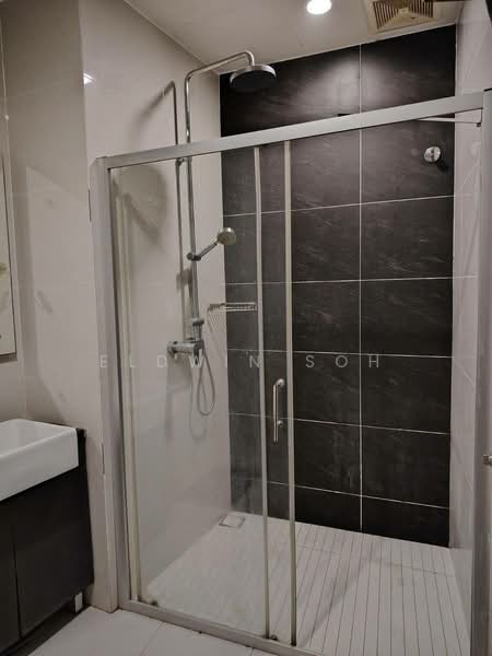 Condominium for Rent at Amberside @ Country Garden Danga Bay - Eldwin Soh - Bathroom - PropertyGuru.com.my