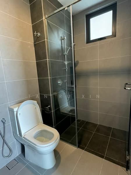 Servis Apartment untuk Disewa di Sunway Belfield - Tan Ru Xin - Bathroom - PropertyGuru.com.my