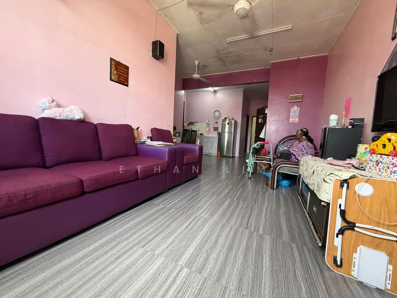 Apartment for Sale at Taman Ehsan Jaya - Ethan Lim - Living Room - PropertyGuru.com.my
