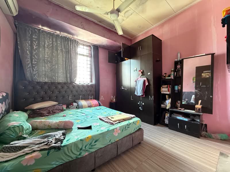 Apartment for Sale at Taman Ehsan Jaya - Ethan Lim - Bedroom - PropertyGuru.com.my
