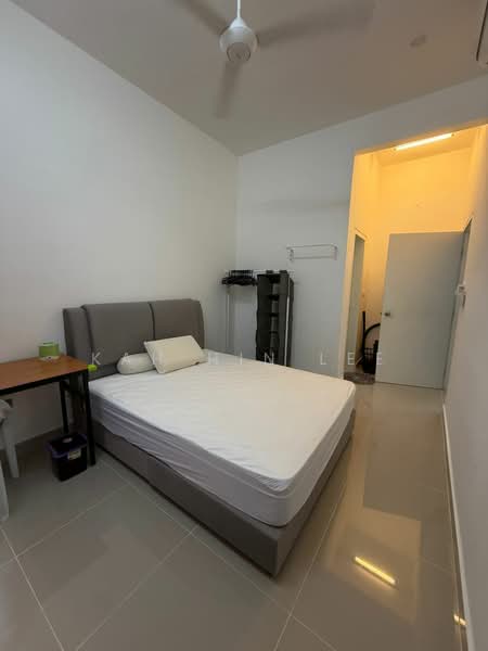 Servis Apartment untuk Disewa di MKH Boulevard II - Kah Hin Lee - Bedroom - PropertyGuru.com.my