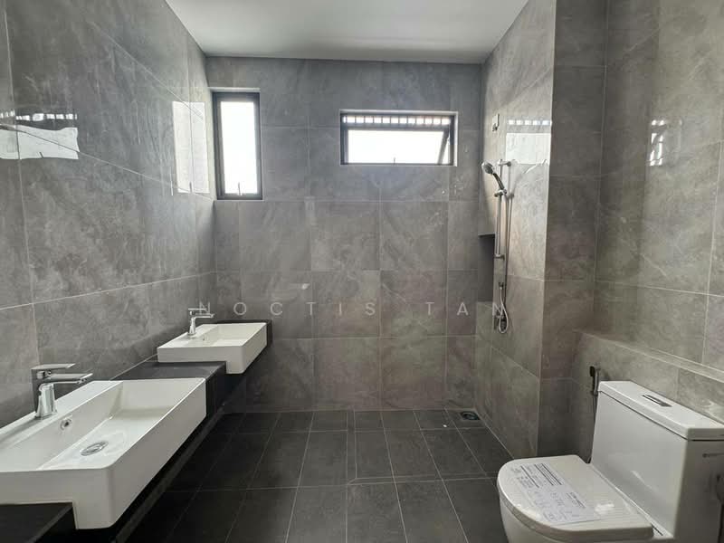 Cluster House for Sale in Austin Crest (Johor Bahru) - Noctis Tan - Bathroom - PropertyGuru.com.my