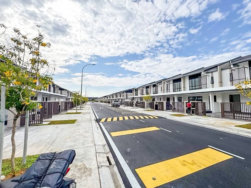 2-storey Terraced House for Sale in Bandar Bukit Raja (Klang) - Izzat Zamros - PropertyGuru.com.my