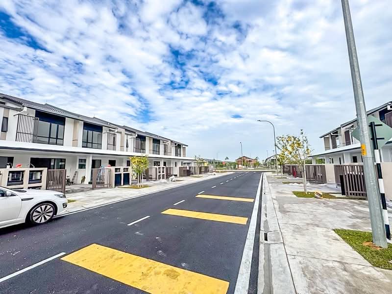 2-storey Terraced House for Sale in Bandar Bukit Raja (Klang) - Izzat Zamros - PropertyGuru.com.my