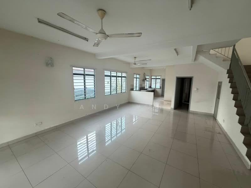 2-storey Terraced House for Sale in Saujana Rawang (Rawang) - Andy Yap - Living Room - PropertyGuru.com.my