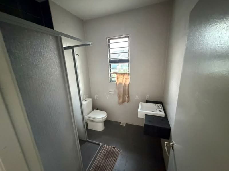 2-storey Terraced House for Sale in Saujana Rawang (Rawang) - Andy Yap - Bathroom - PropertyGuru.com.my
