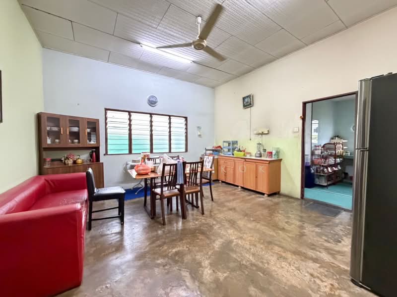 1-storey Terraced House for Sale in Kampung Baru Kundang (Rawang) - Kelly Kok - PropertyGuru.com.my