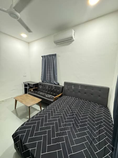 Rumah Teres 1 Tingkat untuk Disewa di Taman Miharja (Cheras) - Iris Lee - Bedroom - PropertyGuru.com.my