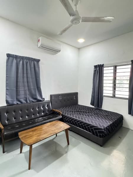 Rumah Teres 1 Tingkat untuk Disewa di Taman Miharja (Cheras) - Iris Lee - Bedroom - PropertyGuru.com.my
