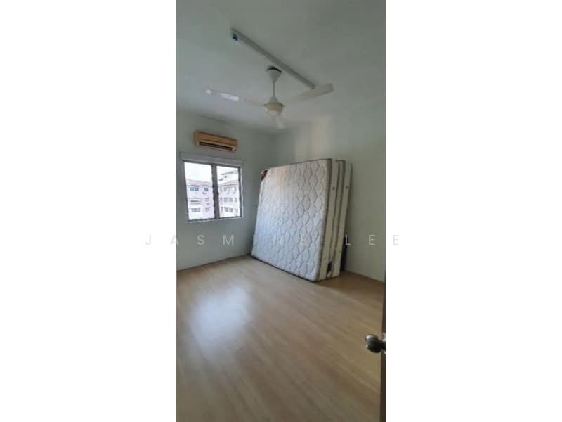 Apartment for Rent at Bayu Puteri - Jasmine Lee - Bedroom - PropertyGuru.com.my