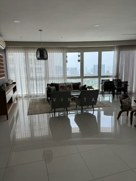 Kondominium untuk Disewa di Gurney Paragon - Kelvin Tan - Living Room - PropertyGuru.com.my