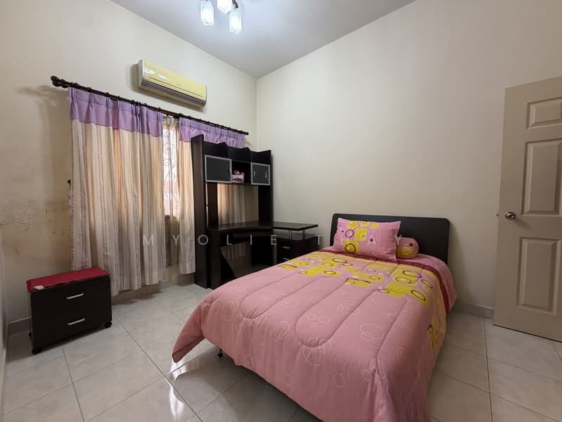 Rumah Berkembar untuk Dijual di Seremban (Negeri Sembilan) - Myolie Thay - Bedroom - PropertyGuru.com.my
