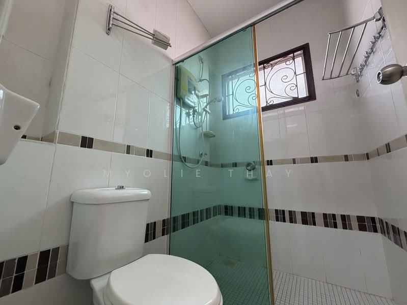 Rumah Berkembar untuk Dijual di Seremban (Negeri Sembilan) - Myolie Thay - Bathroom - PropertyGuru.com.my