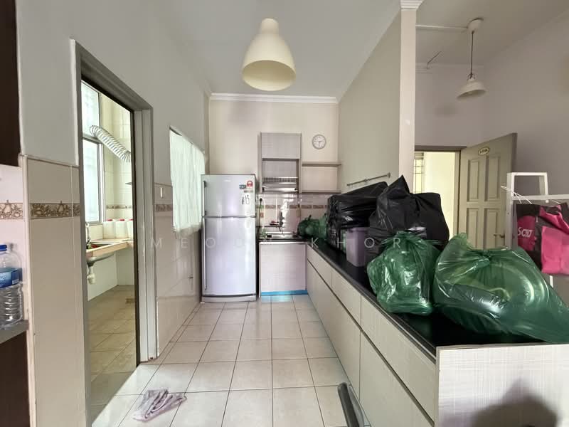 Apartment for Rent at Bayu Puteri - Meoon Khor - Kitchen - PropertyGuru.com.my