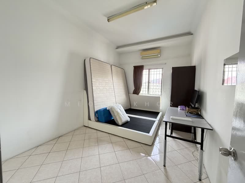 Apartment for Rent at Bayu Puteri - Meoon Khor - Bedroom - PropertyGuru.com.my