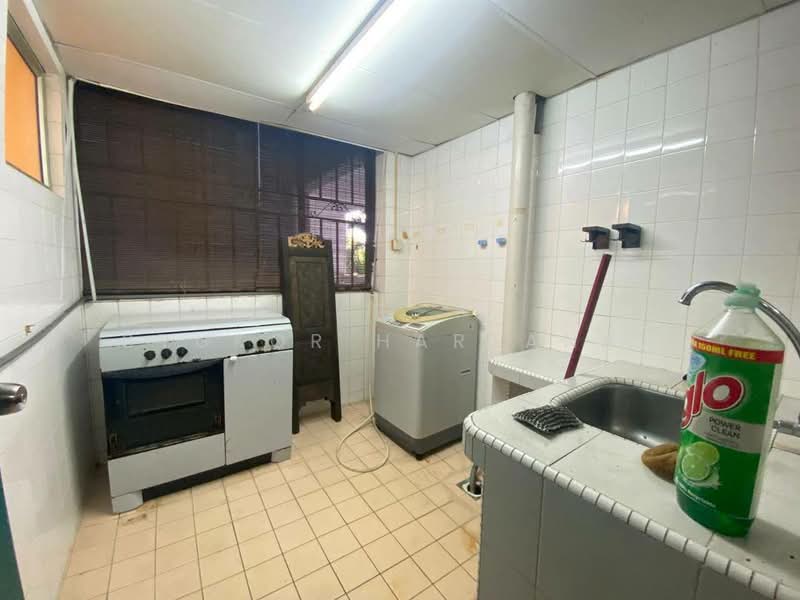 Condominium for Sale at Sri Permata - Syukor Hartanah - Kitchen - PropertyGuru.com.my