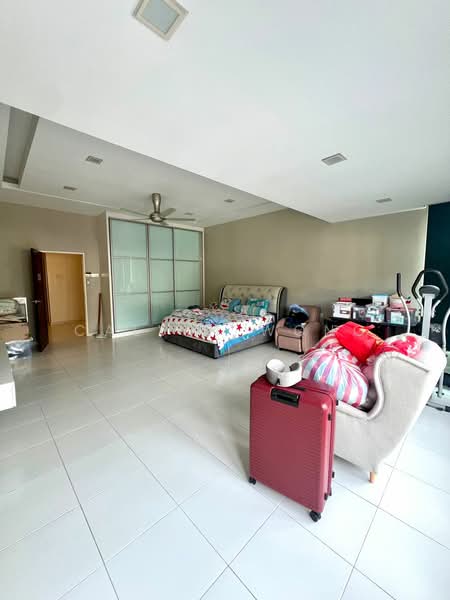 Rumah Kluster untuk Dijual di Taman Mutiara Mas (Skudai) - Calvin Wong - Bedroom - PropertyGuru.com.my