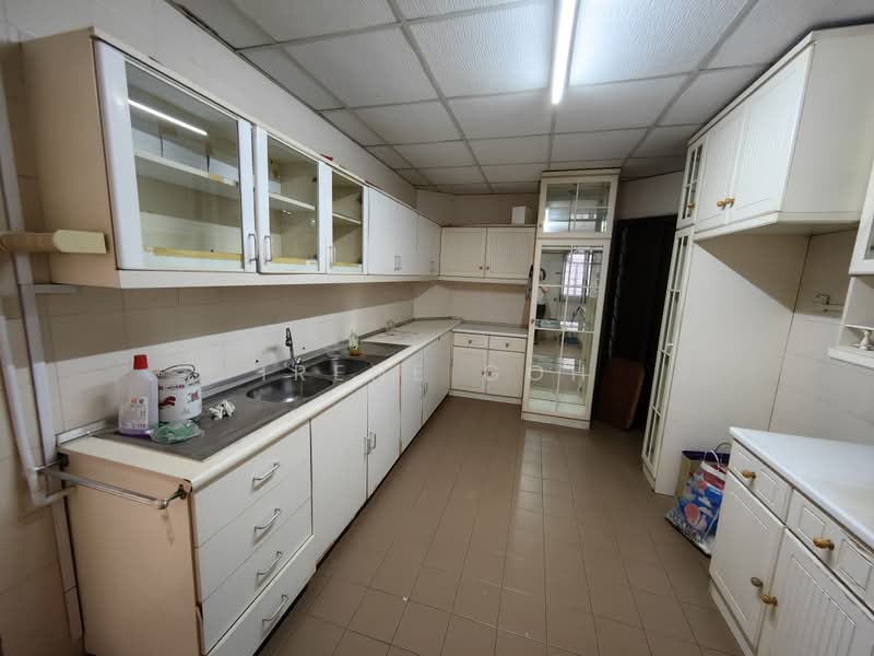 Kondominium untuk Dijual di Kondo Berjaya - Irene Goh - Kitchen - PropertyGuru.com.my