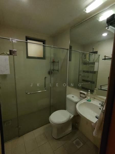 Servis Apartment untuk Dijual di D'Alamanda - JK Leong - Bathroom - PropertyGuru.com.my