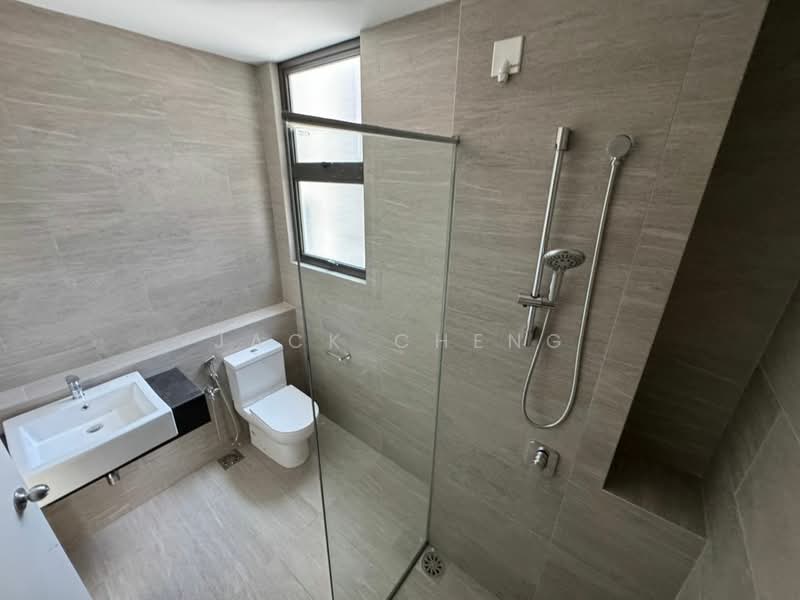 Rumah Teres 2 Tingkat untuk Dijual di Bandar Gamuda Gardens (Rawang) - Jack Cheng - Bathroom - PropertyGuru.com.my