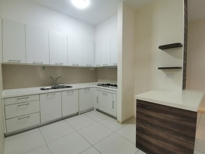 Kondominium untuk Disewa di The Seed Taman Sutera Utama - Jemie . - Kitchen - PropertyGuru.com.my