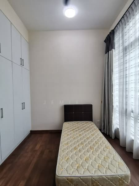 Kondominium untuk Disewa di The Seed Taman Sutera Utama - Jemie . - Bedroom - PropertyGuru.com.my