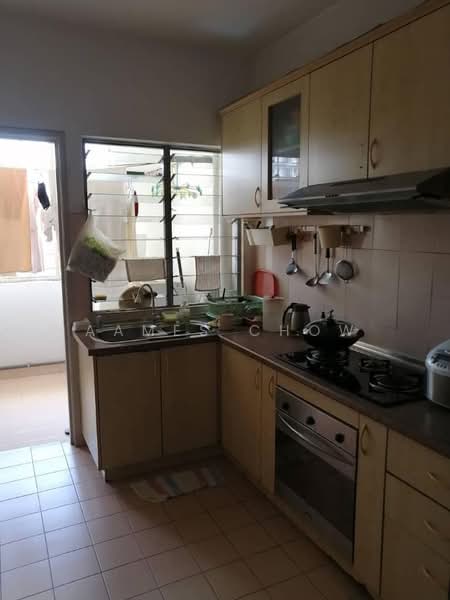 Kondominium untuk Disewa di Teratai Mewah Condominium - Aames Chow - Kitchen - PropertyGuru.com.my