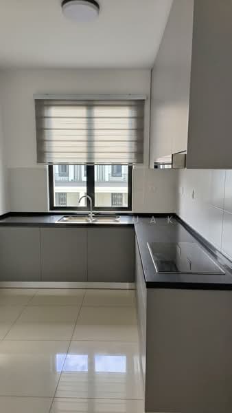 Townhouse for Rent in Bandar Cassia (Batu Kawan) - Roy Kuak - Kitchen - PropertyGuru.com.my