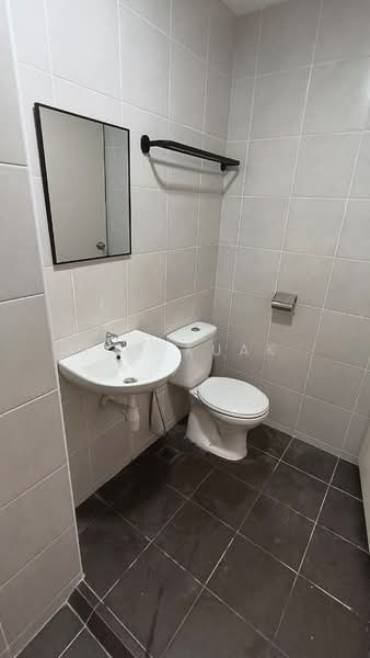 Townhouse for Rent in Bandar Cassia (Batu Kawan) - Roy Kuak - Bathroom - PropertyGuru.com.my