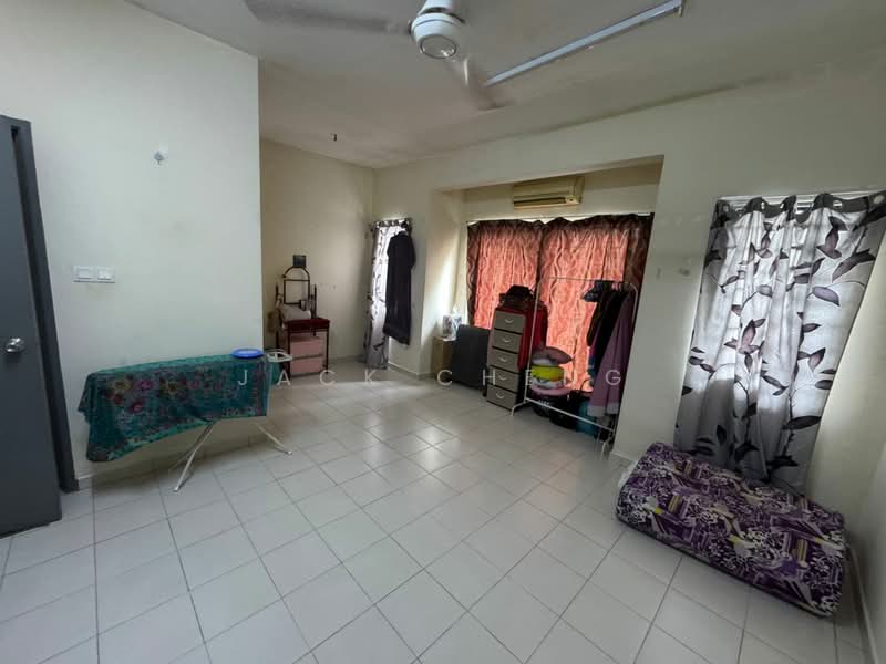 2-storey Terraced House for Sale in Bandar Tasik Puteri (Rawang) - Jack Cheng - Living Room - PropertyGuru.com.my