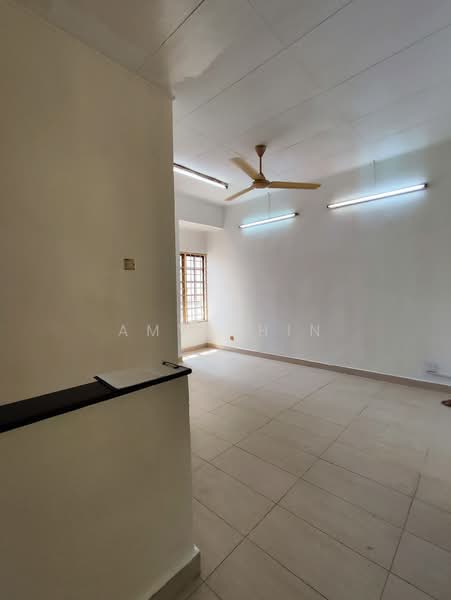 2-storey Terraced House for Sale in Bandar Kinrara Seksyen 1 (Bandar Kinrara) - Amy Chin - Interior - PropertyGuru.com.my