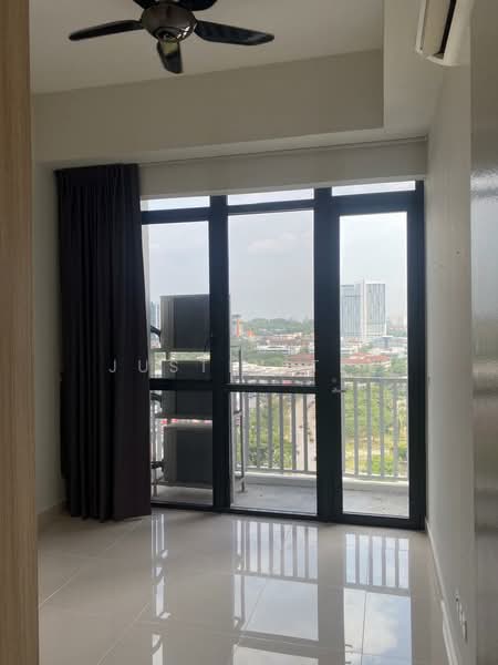 Servis Apartment untuk Disewa di Third Avenue - Justin Tee - Balcony - PropertyGuru.com.my