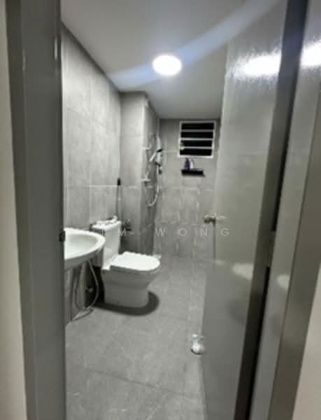 Condominium for Rent at Avia Plus, Bandar Country Homes - Tim Wong - Bathroom - PropertyGuru.com.my