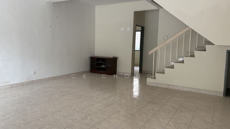 2-storey Terraced House for Sale in Taman Desa Permai (Kapar) - CK Chong - Living Room - PropertyGuru.com.my