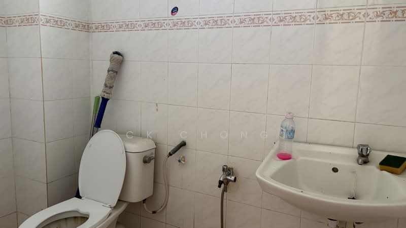 2-storey Terraced House for Sale in Taman Desa Permai (Kapar) - CK Chong - Bathroom - PropertyGuru.com.my
