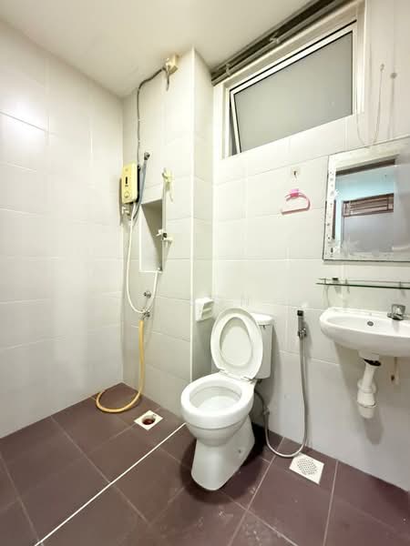 Rumah Kluster untuk Dijual di Taman Sierra Perdana (Masai) - Carson . - Bathroom - PropertyGuru.com.my