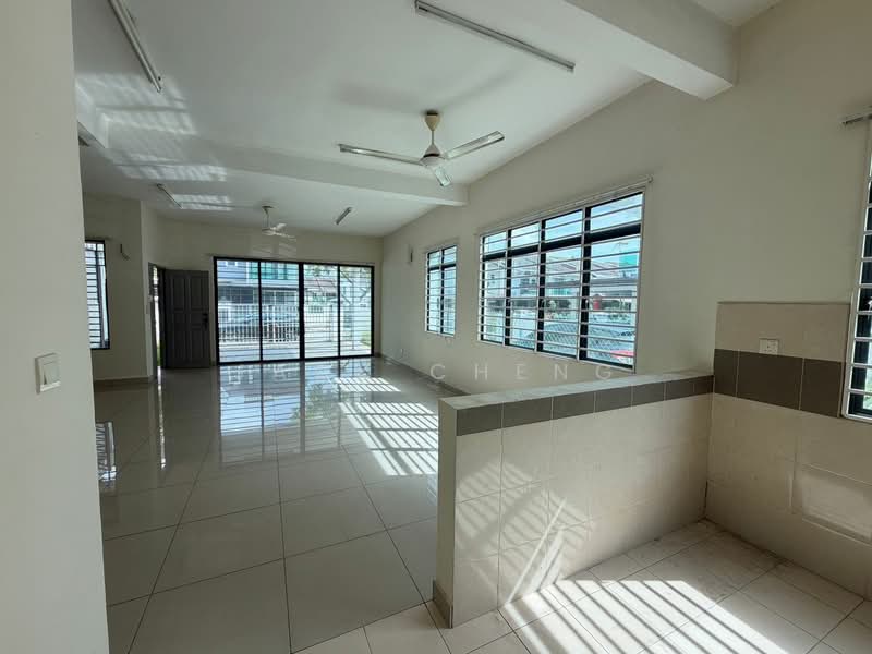 2-storey Terraced House for Sale in Saujana Rawang (Rawang) - Jack Cheng - Living Room - PropertyGuru.com.my