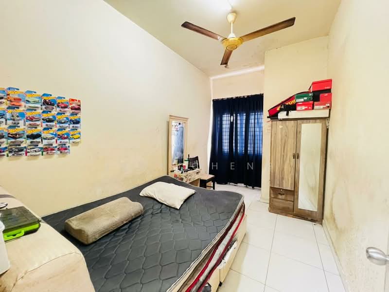 2-storey Terraced House for Sale in Bandar Tasik Puteri (Rawang) - Jack Cheng - Bedroom - PropertyGuru.com.my