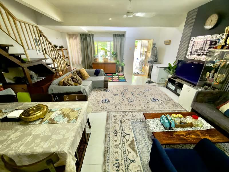 Rumah Teres 2 Tingkat untuk Dijual di Ampang (Selangor) - Azli Ibrahim - Living Room - PropertyGuru.com.my