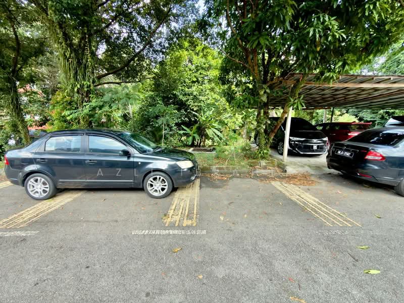 Rumah Teres 2 Tingkat untuk Dijual di Ampang (Selangor) - Azli Ibrahim - Car Park - PropertyGuru.com.my