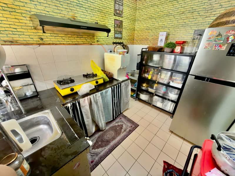 Rumah Teres 2 Tingkat untuk Dijual di Ampang (Selangor) - Azli Ibrahim - Kitchen - PropertyGuru.com.my