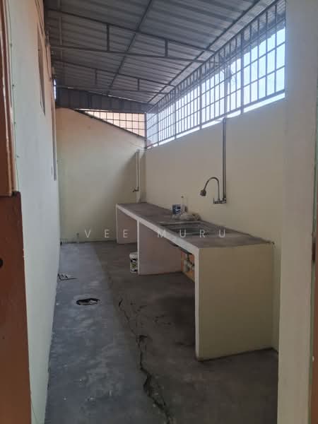1-storey Terraced House for Sale in Bandar Putra Permai (Seri Kembangan) - Vee Muru - Exterior - PropertyGuru.com.my