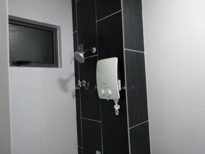 Service Residence for Sale at Seasons Garden Residences - Chun Wei - Bathroom - PropertyGuru.com.my