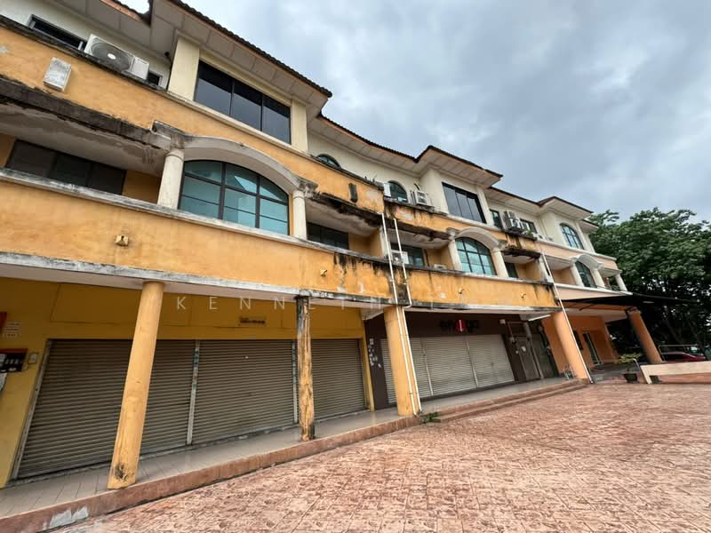 Shop for Sale in BANDAR PUCHONG JAYA (Puchong) - Kenneth Low - Exterior - PropertyGuru.com.my