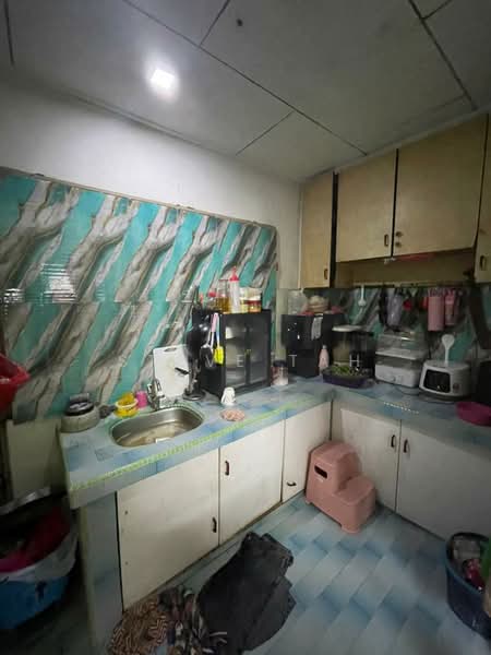 Rumah Teres 2 Tingkat untuk Dijual di Taman Gembira (Tampoi) - Steve Tah - Kitchen - PropertyGuru.com.my