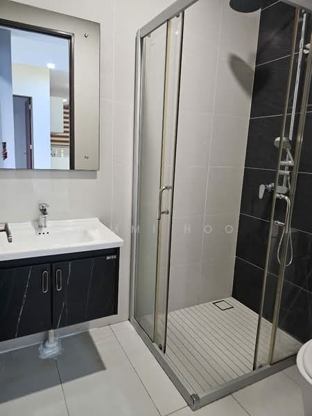 Condominium for Rent at Kings Bay @ Country Garden Danga Bay - Sammi Hoo - PropertyGuru.com.my