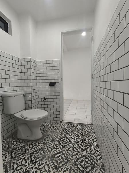 Rumah Teres 2 Tingkat untuk Dijual di Kota Perdana (Seri Kembangan) - Azli Ibrahim - Bathroom - PropertyGuru.com.my