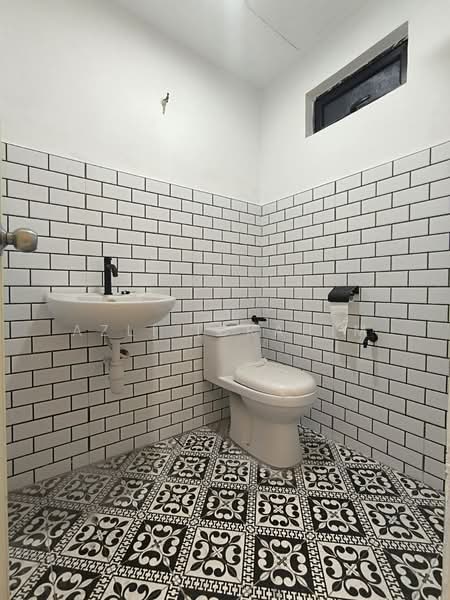 Rumah Teres 2 Tingkat untuk Dijual di Kota Perdana (Seri Kembangan) - Azli Ibrahim - Bathroom - PropertyGuru.com.my