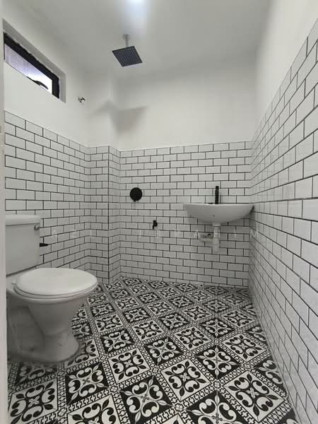 Rumah Teres 2 Tingkat untuk Dijual di Kota Perdana (Seri Kembangan) - Azli Ibrahim - Bathroom - PropertyGuru.com.my