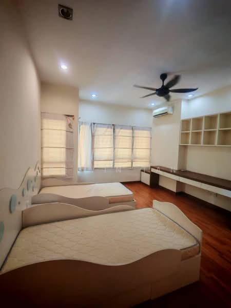 3-storey Terraced House for Rent in Taman Desa Green (Jelutong) - Kelvin Tan - Bedroom - PropertyGuru.com.my